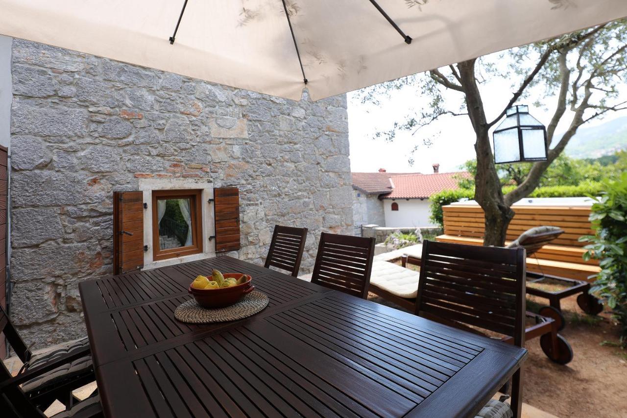 Villa Fani With Jacuzzi Ičići Extérieur photo