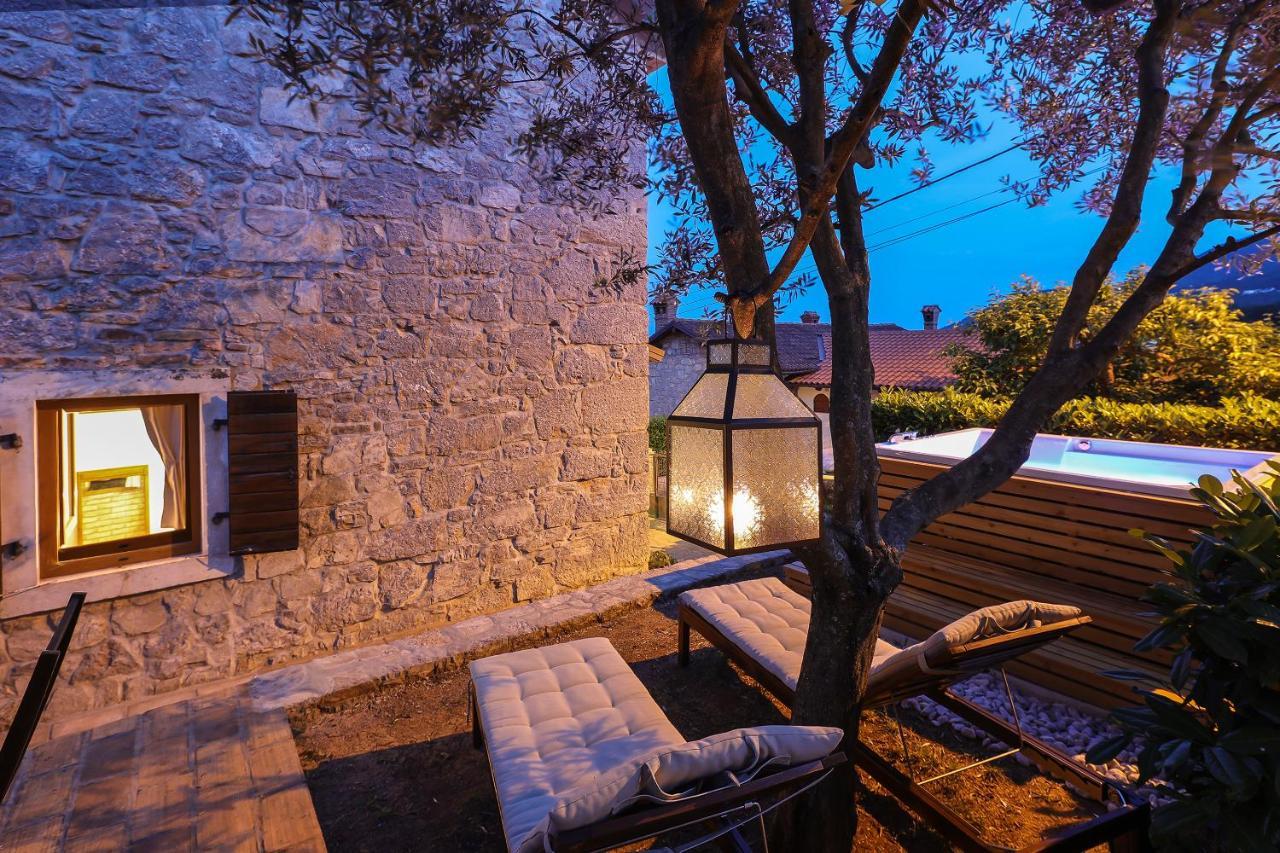 Villa Fani With Jacuzzi Ičići Extérieur photo