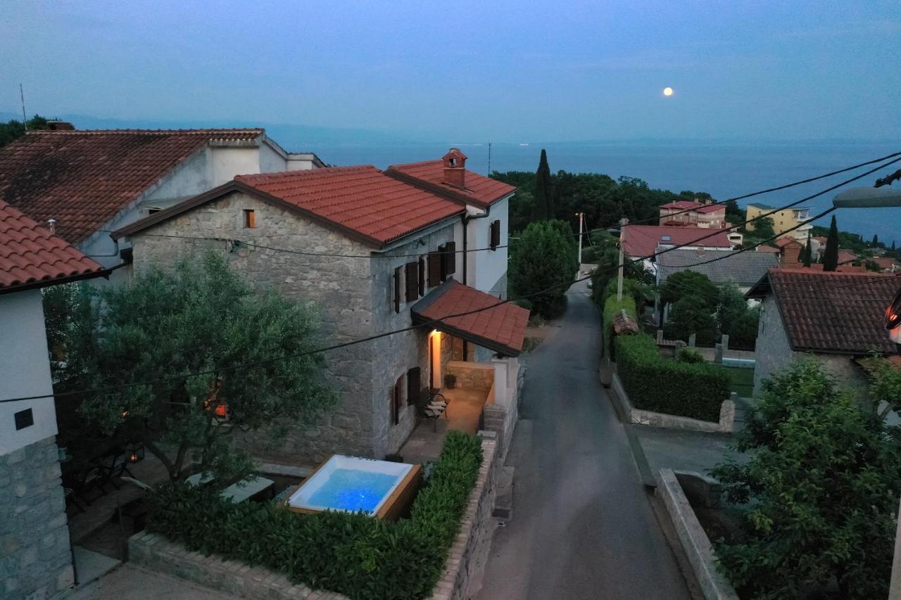 Villa Fani With Jacuzzi Ičići Extérieur photo